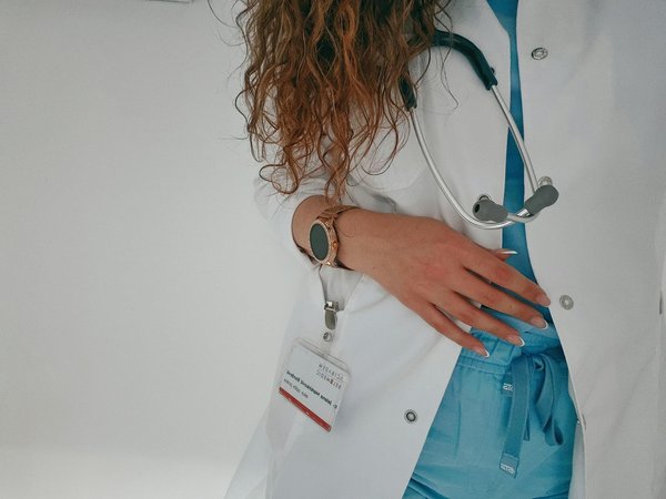 Welche Entspannungstechniken sind während der Schwangerschaft empfehlenswert?